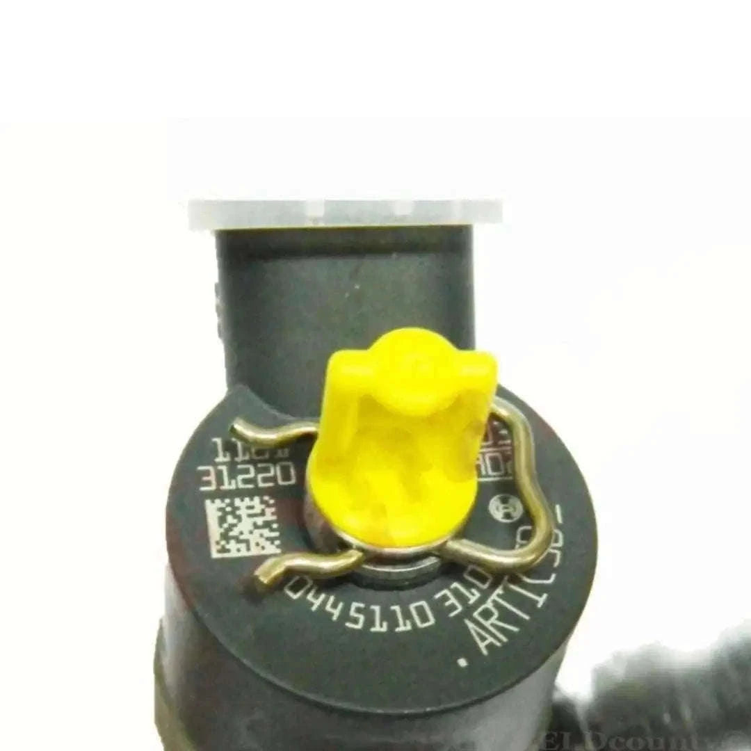 Bosch common rail injector designed for Mahindra Thar diesel, precision-engineered for optimal fuel delivery