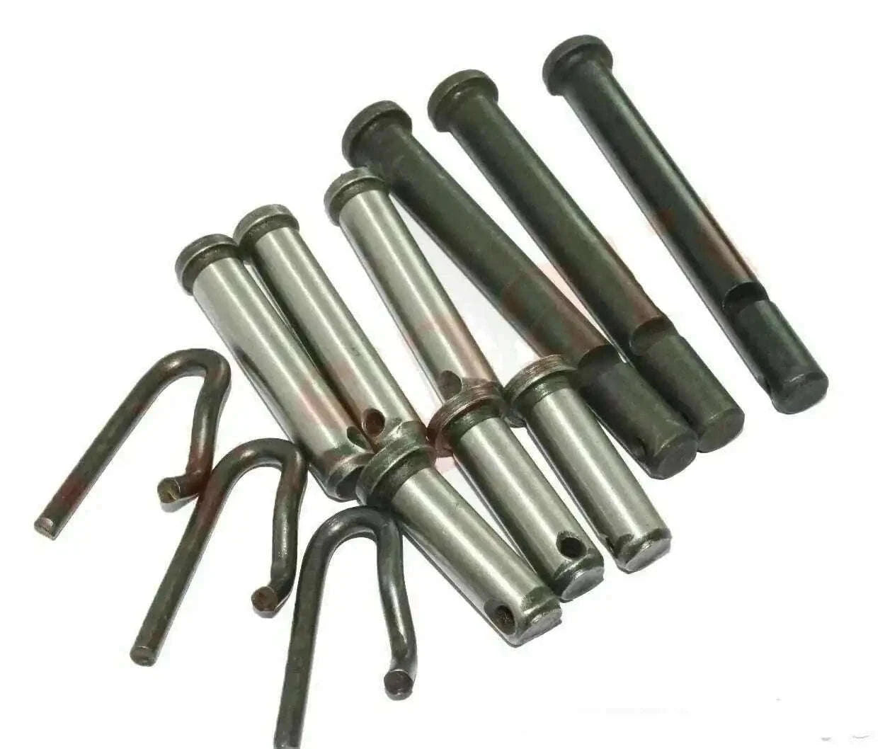 Clutch pin kit for Massey Ferguson Tractors, includes metal pins and clips