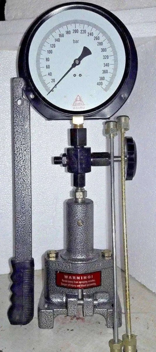 Diesel injector pop tester with pressure gauge and hand pump handle