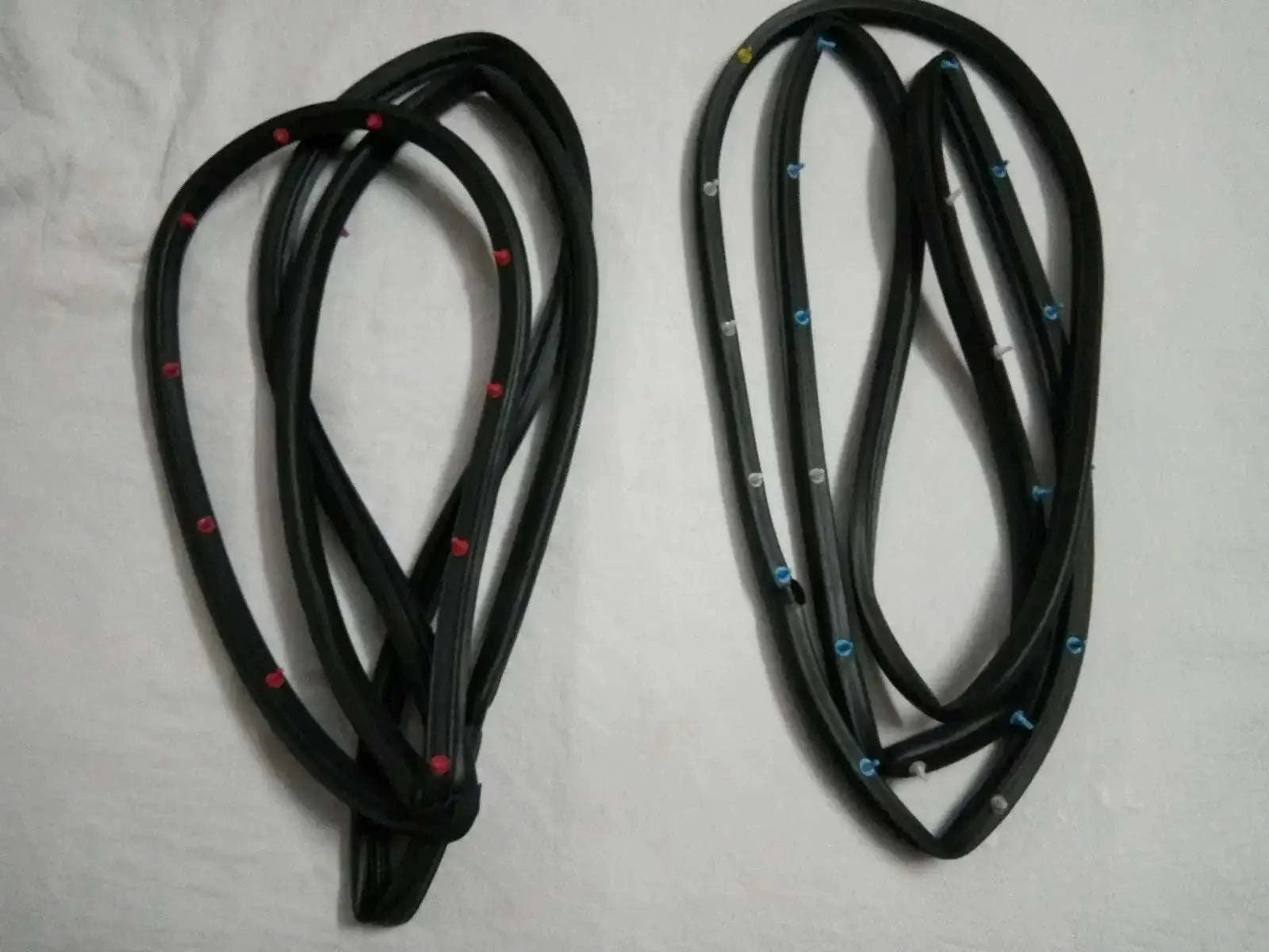 Door Glass Run Weather Strip for Suzuki SJ413/SJ410 Samurai by StellerGear