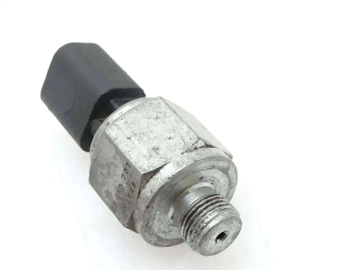 Oil pressure switch with metal body and threaded connector, black plastic cap