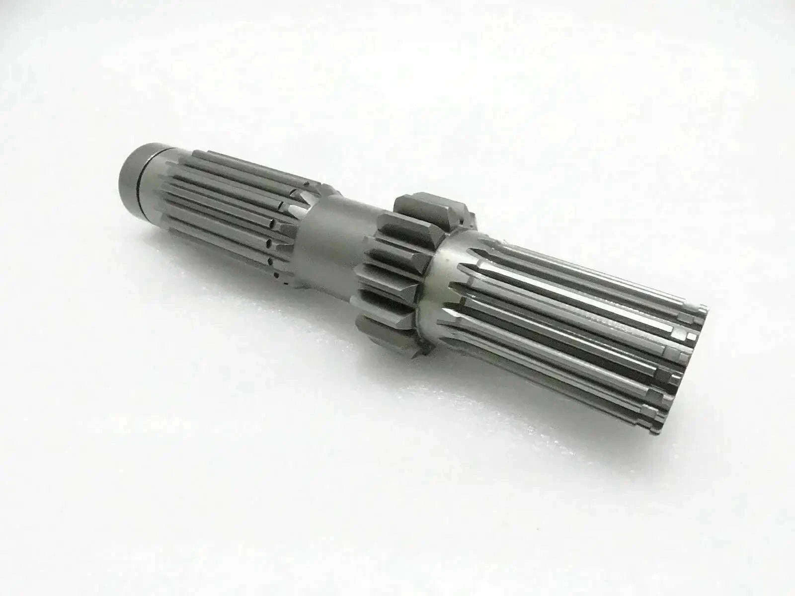 Massey Ferguson 135 transmission countershaft with 15 teeth and 17/20 spline