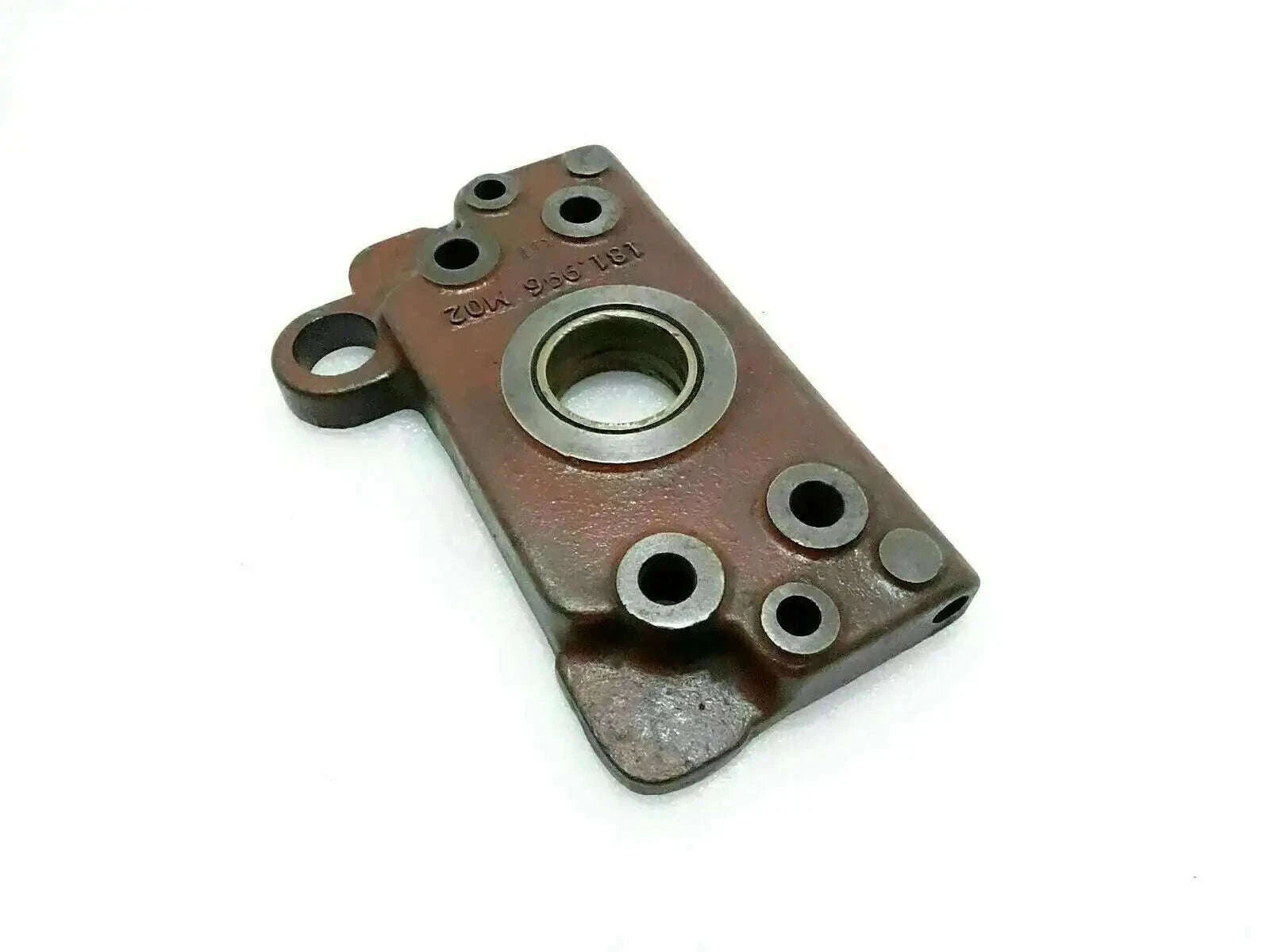 Hydraulic pump plate for Massey Ferguson 135 and 245 models