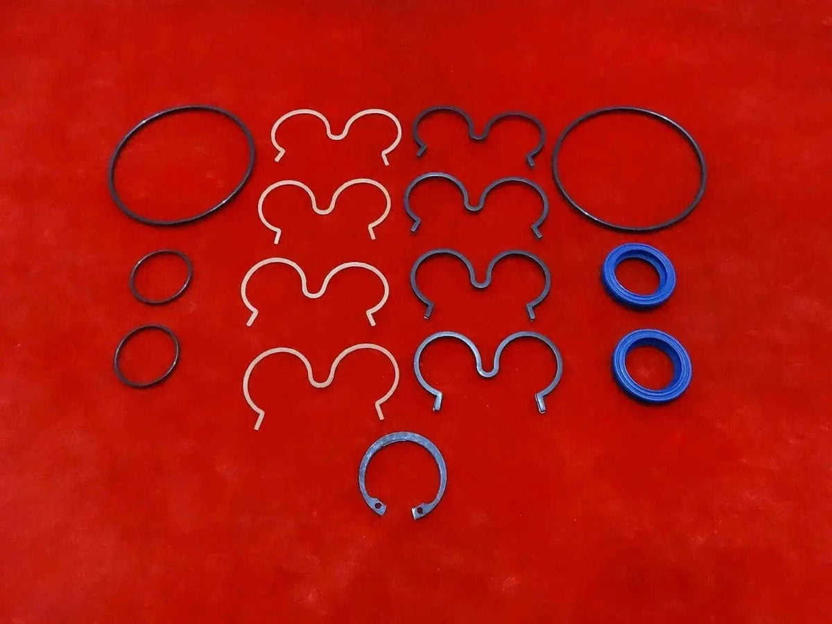 Hydraulic pump repair seal kit suitable for JCB machinery