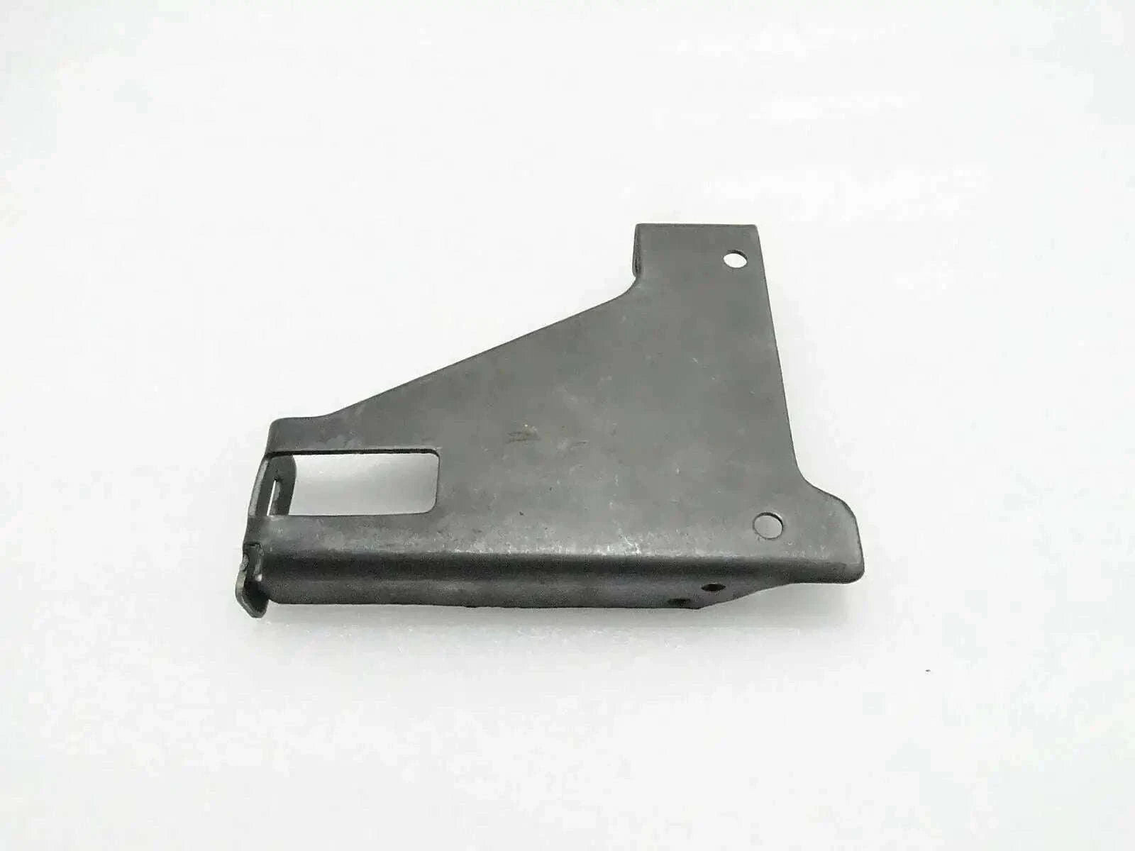 Lift Arm Ram Cylinder Bracket Plate for Massey Ferguson 35, 65, 135, 165, 765 - StellerGear