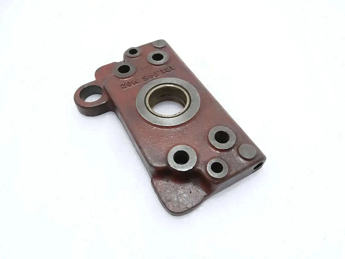 MASSEY FERGUSON hydraulic pump plate body 181996M1 for improved machinery performance