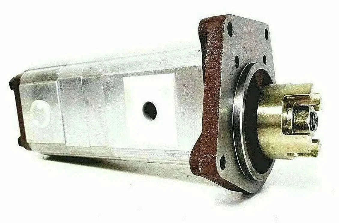 OEM hydraulic pump for Mahindra tractors ensuring optimal functionality and durability.