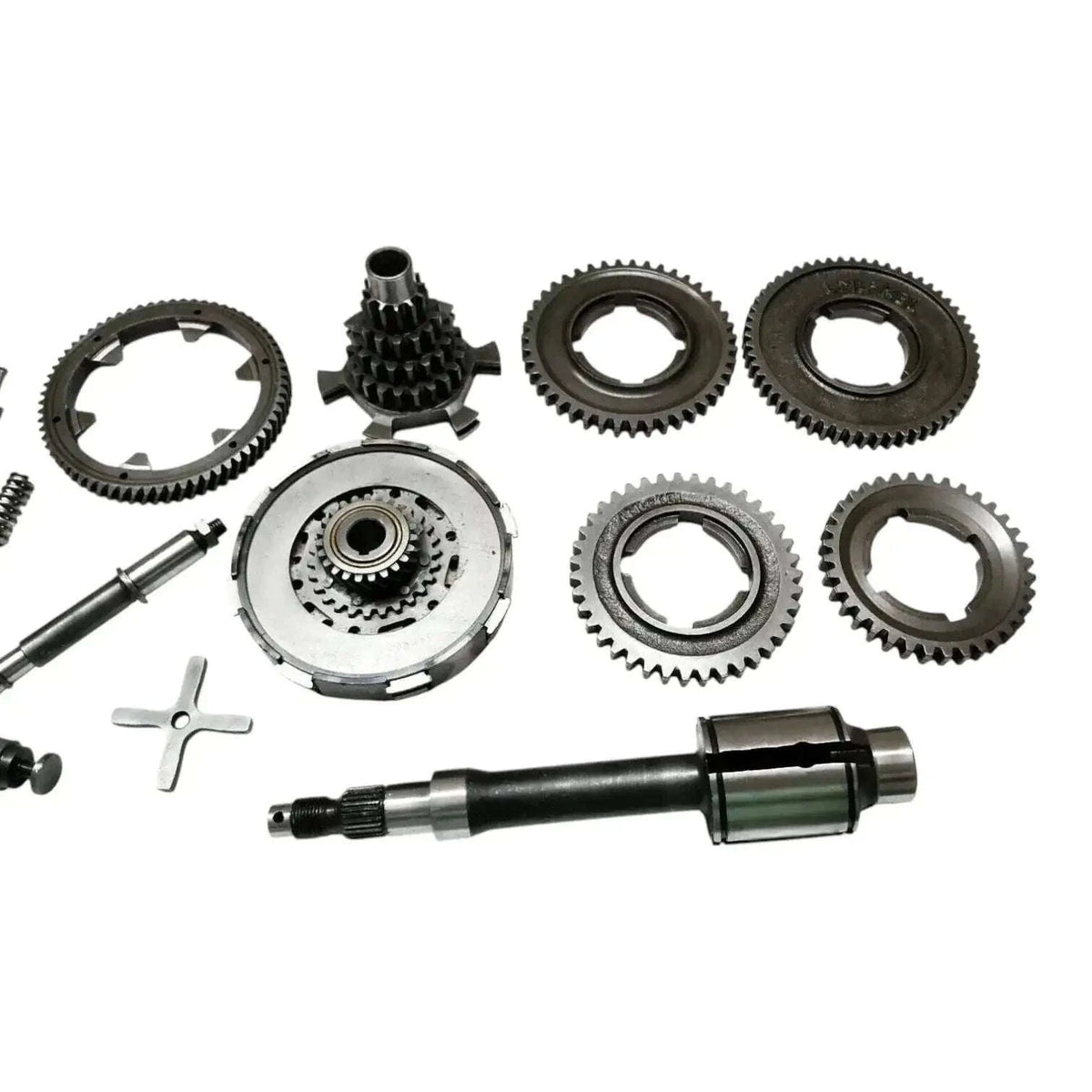 Clutch gearbox parts kit with gears, clutch plate, and long splined shaft